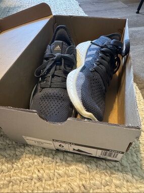 Women’s Adidas Fluidflow 2.0